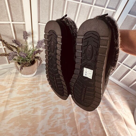 Skechers BOBS Women's Keepsakes Ice Angel Black Clog Slippers - Picture 8 of 10